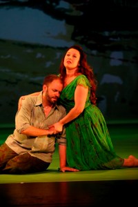 Thomas Cooley and Yulia van Doren as Acis and Galatea. Photo by Johan Henckens, courtesy of MMDG